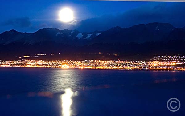 Moonset Ushuaia
